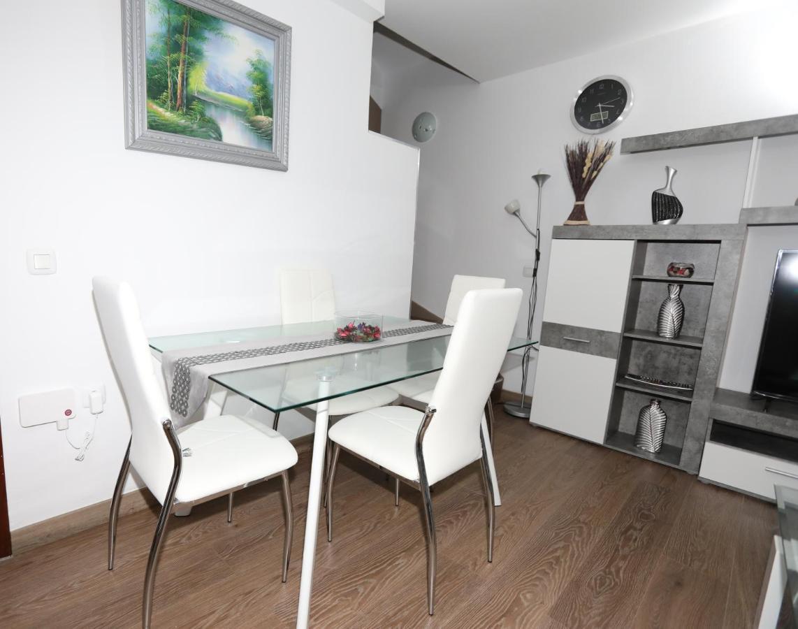 Keur Fina Apartment Costa De Antigua Exterior photo